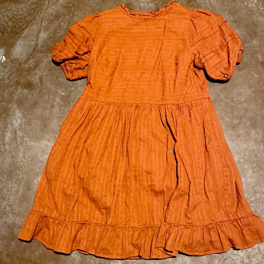 thick material and has an under layer for the skirt part